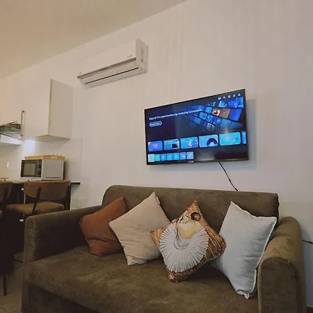 Apartment White Coral